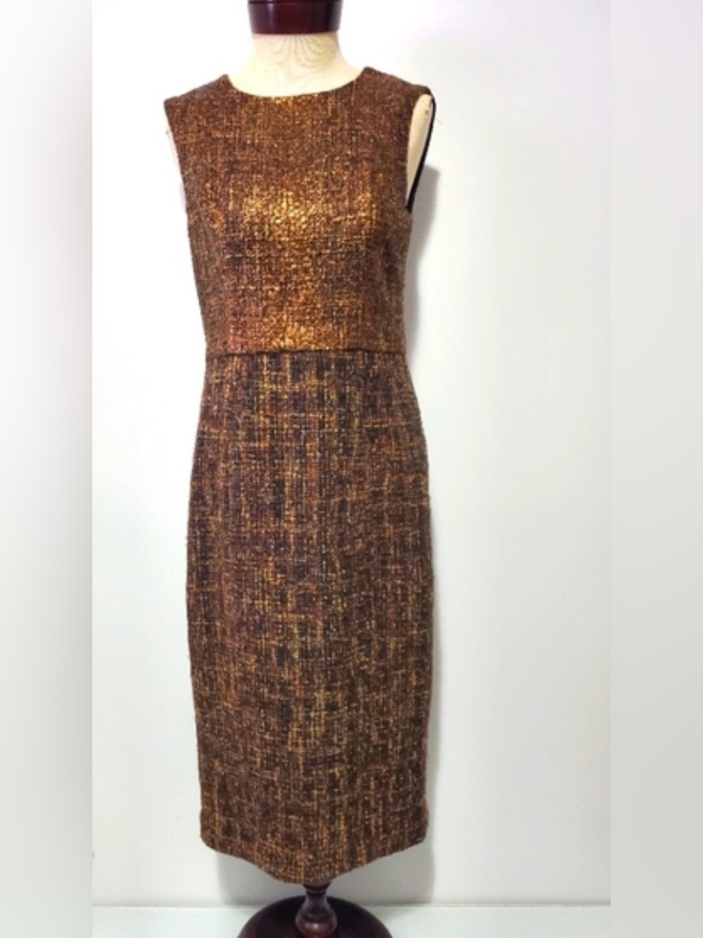 Badgley Mischka sleeveless metallic brown dress. Size 8